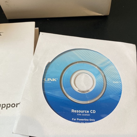 TP-Link Wi-Fi extender N300 extend Wi-Fi save a power outlet new open box - Picture 8 of 11